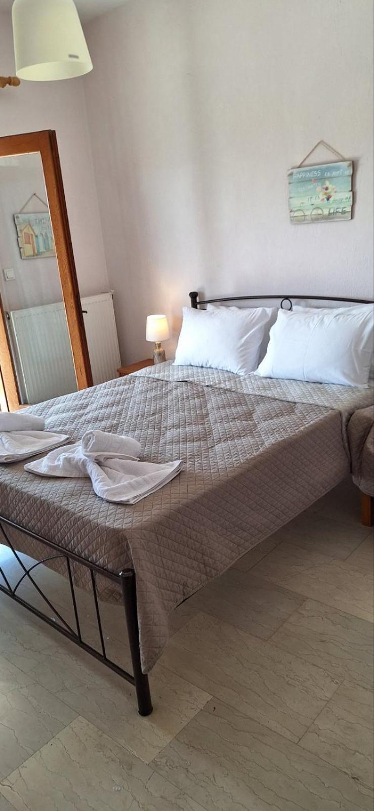 P.A.G Apartments Nea Roda Ruang foto
