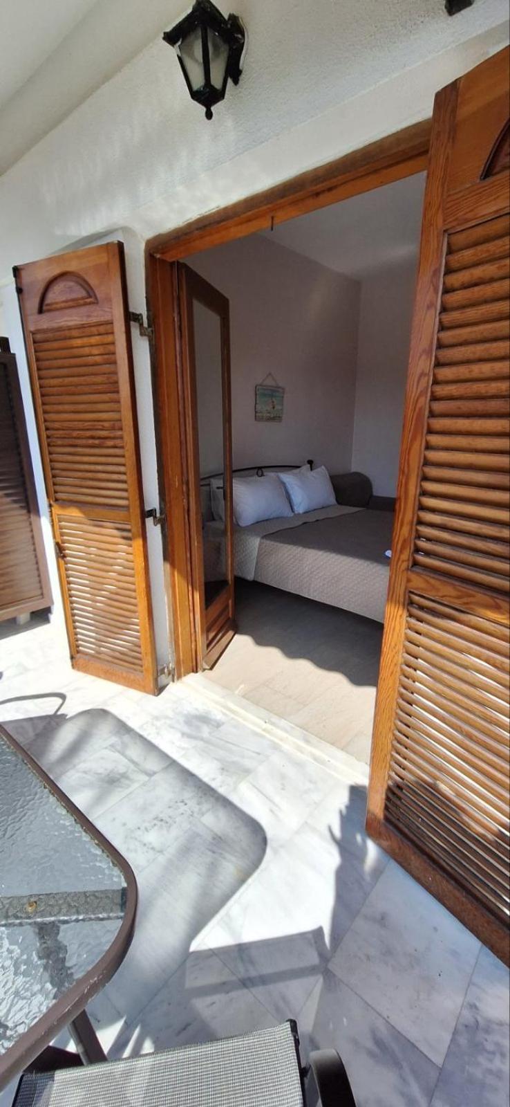 P.A.G Apartments Nea Roda Ruang foto